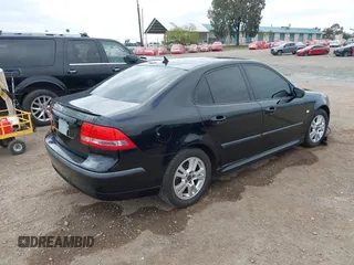2006 Saab 9-3 z VIN YS3FD45Y861101903, wystawiony jako IAAI lot #42183237 z przebiegiem 128 941 mil mil oraz . Historia ofert i sprzedaży dostępna na DreamBid. Obrazek 4.