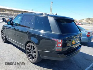 2017 Land Rover Range Rover z VIN SALGS2FE9HA347512, wystawiony jako IAAI lot #41616415 z przebiegiem 53 913 mil mil oraz . Historia ofert i sprzedaży dostępna na DreamBid. Obrazek 3.