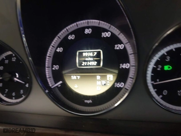 2012 Mercedes-Benz E-Class E 350 Luxury with VIN WDDHF8JB6CA539520, listed as a IAAI auction lot 41787189 with 211,492 mi miles. Bid and sale history available at carsss.com. Image 7.