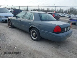 2007 Ford Police Interceptor z VIN 2FAFP71W37X112195, wystawiony jako IAAI lot #41695226 z przebiegiem 140 188 mil mil oraz . Historia ofert i sprzedaży dostępna na DreamBid. Obrazek 3.