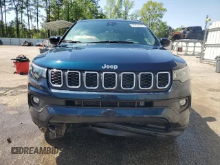 2024 Jeep Compass Latitude with VIN 3C4NJDBN4RT175595, listed as a Copart auction lot 49014975 with 12,022 mi miles and Clean Title. Bid and sale history available at carsss.com. Image 5.