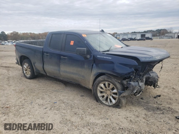 2020 Chevrolet Silverado 1500 Custom with VIN 1GCRWBEK1LZ225099, listed as a Copart auction lot 84474384 with 104,928 mi miles and Salvage Title. Bid and sale history available at carsss.com. Image 4.