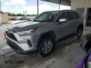 2022 Toyota RAV4 XLE with VIN 2T3W1RFV7NW233780, listed as a Copart auction lot 55099615 with 28,819 mi miles and Non repairable. Bid and sale history available at DreamBid. Image 1.