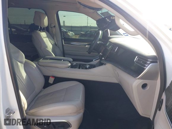 2022 Jeep Wagoneer Series III with VIN 1C4SJVDT7NS108523, listed as a IAAI auction lot 41996999 with 98,512 mi miles and . Bid and sale history available at DreamBid. Image 5.