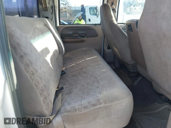 1999 Ford F-250 XL с VIN 1FTNW20F1XEE92264, выставлен на аукционе IAAI как лот 41548846 с пробегом 368 756 миль миль и . История ставок и продаж доступна на DreamBid. Изображение 8.