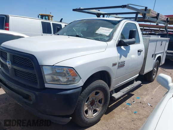 2018 Ram 2500 Tradesman z VIN 3C7WR4AJ8JG293547, wystawiony jako IAAI lot #42474445 z przebiegiem 121 406 mil mil oraz . Historia ofert i sprzedaży dostępna na DreamBid. Obrazek 17.