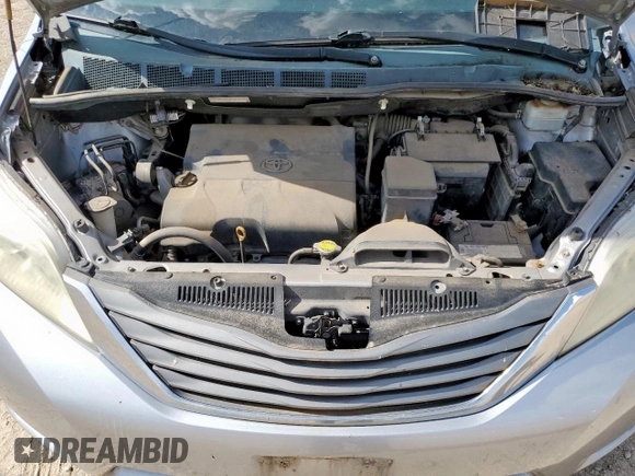 2012 Toyota Sienna XLE AAS with VIN 5TDYK3DC5CS262097, listed as a Copart auction lot 60682995 with 227,361 mi miles and Clean title. Bid and sale history available at DreamBid. Image 12.