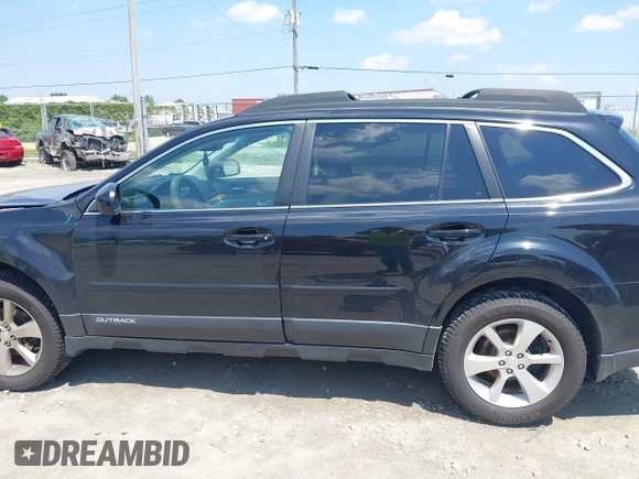 2014 Subaru Outback Limited z VIN 4S4BRCLC2E3322145, wystawiony jako IAAI lot #42654875 z przebiegiem 151 393 mil mil oraz . Historia ofert i sprzedaży dostępna na DreamBid. Obrazek 15.