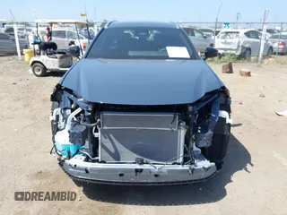 2025 Toyota Crown XLE z VIN JTDACAAJ6S3016620, wystawiony jako IAAI lot #42024734 z przebiegiem 5 492 mil mil oraz . Historia ofert i sprzedaży dostępna na DreamBid. Obrazek 13.