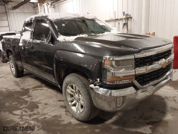 2016 Chevrolet Silverado 1500 LT with VIN 1GCRCREC8GZ137747, listed as a IAAI auction lot 41235393 with 158,487 mi miles. Bid and sale history available at carsss.com. Image 1.