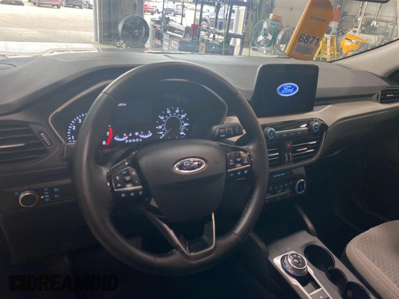 2022 Ford Escape SE с VIN 1FMCU9G68NUB40941, выставлен на аукционе IAAI как лот 42841806 с пробегом 45 867 миль миль и . История ставок и продаж доступна на DreamBid. Изображение 7.