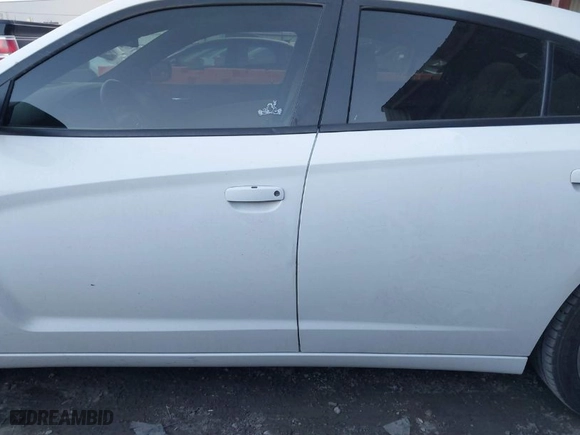 2012 Dodge Charger SXT with VIN 2C3CDXHG7CH164913, listed as a IAAI auction lot 41402110 with NaN miles. Bid and sale history available at carsss.com. Image 15.