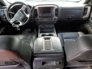 2019 GMC Sierra 3500HD Denali z VIN 1GT42WEY4KF274833, wystawiony jako Copart lot #46794325 z przebiegiem Nie podano mil oraz Szkody całkowita. Historia ofert i sprzedaży dostępna na DreamBid. Obrazek 8.