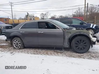 2016 Chrysler 300 C with VIN 2C3CCAEG4GH320089, listed as a IAAI auction lot 41249262 with Not Provided miles and . Bid and sale history available at DreamBid. Image 12.