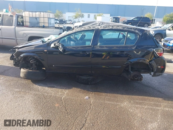 2008 Saturn Astra XE z VIN W08AR671385045601, wystawiony jako IAAI lot #41067859 z przebiegiem 116 497 mil mil oraz . Historia ofert i sprzedaży dostępna na DreamBid. Obrazek 15.