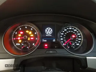 2021 Volkswagen Atlas SE with VIN 1V2RE2CA3MC202973, listed as a Copart auction lot 83294514 with 21,508 mi miles and Salvage title. Bid and sale history available at DreamBid. Image 9.
