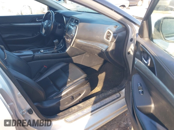 2018 Nissan Maxima SV with VIN 1N4AA6AP7JC375132, listed as a IAAI auction lot 41105988 with 200,877 mi miles and . Bid and sale history available at DreamBid. Image 5.