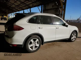 2012 Porsche Cayenne S Hybrid with VIN WP1AE2A28CLA93790, listed as a Copart auction lot 42040485 with 150,816 mi miles and Clean title. Bid and sale history available at DreamBid. Image 3.