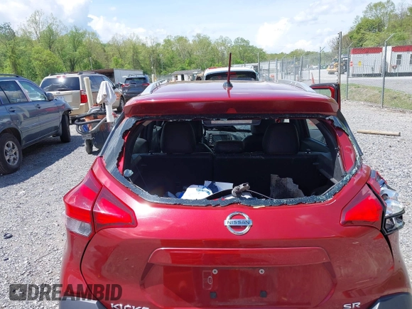 2019 Nissan Kicks SV z VIN 3N1CP5CU2KL493953, wystawiony jako IAAI lot #42142948 z przebiegiem 101 650 mil mil oraz . Historia ofert i sprzedaży dostępna na DreamBid. Obrazek 19.