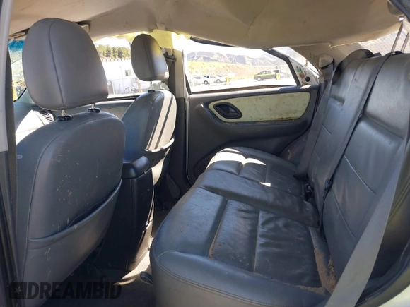 2005 Ford Escape Hybrid with VIN 1FMCU96H55KD91317, listed as a IAAI auction lot 41813426 with 250,978 mi miles. Bid and sale history available at carsss.com. Image 8.