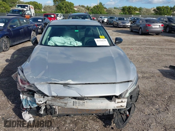2019 Nissan Altima SR with VIN 1N4BL4CV9KC258877, listed as a IAAI auction lot 41144135 with 64,434 mi miles and . Bid and sale history available at carsss.com. Image 11.