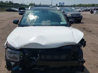2024 Hyundai Venue Limited with VIN KMHRC8A33RU297093, listed as a IAAI auction lot 42553398 with 5,947 mi miles and . Bid and sale history available at DreamBid. Image 12.
