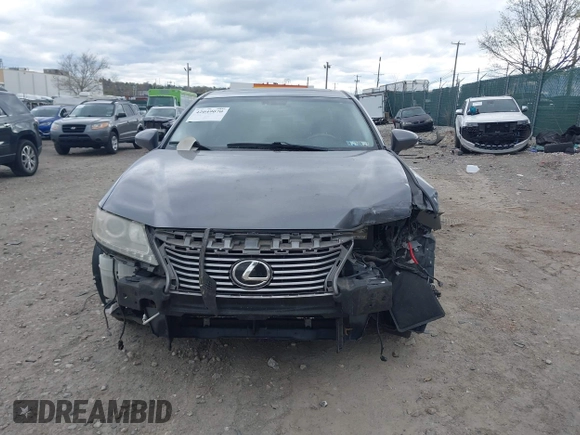 2013 Lexus ES 4dr Sdn with VIN JTHBK1GG0D2074698, listed as a IAAI auction lot 42049070 with 117,036 mi miles. Bid and sale history available at carsss.com. Image 11.