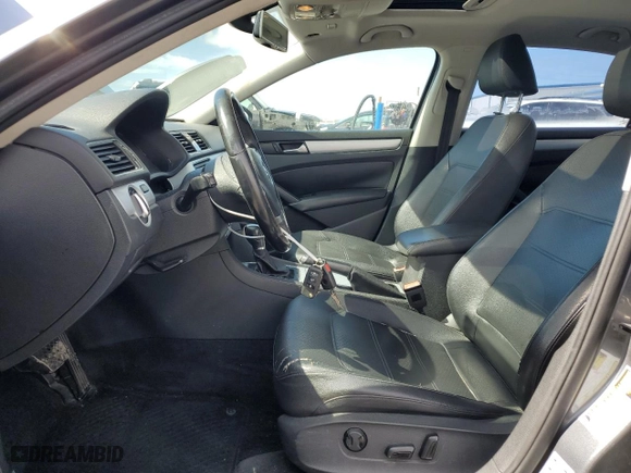 2012 Volkswagen Passat SE with VIN 1VWBP7A37CC012443, listed as a Copart auction lot 47641885 with 191,843 mi miles and Salvage Title. Bid and sale history available at carsss.com. Image 7.