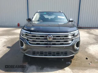 2024 Volkswagen Atlas SEL with VIN 1V2BR2CA9RC545090, listed as a Copart auction lot 61136825 with 18,248 mi miles and Non repairable. Bid and sale history available at DreamBid. Image 5.