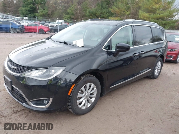 2018 Chrysler Pacifica Touring L z VIN 2C4RC1BG3JR233506, wystawiony jako IAAI lot #42186208 z przebiegiem 74 198 mil mil oraz . Historia ofert i sprzedaży dostępna na DreamBid. Obrazek 2.