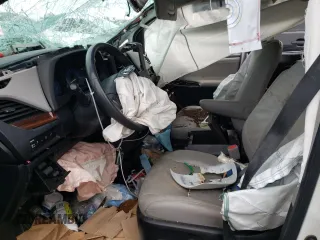 2016 Toyota Sienna XLE with VIN 5TDYK3DC5GS757003, listed as a Copart auction lot 41546464 with Not provided miles and Salvage title. Bid and sale history available at DreamBid. Image 7.