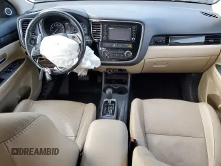 2016 Mitsubishi Outlander GT z VIN JA4JZ4AX1GZ014423, wystawiony jako Copart lot #43548555 z przebiegiem 71 676 mil mil oraz Szkoda całkowita • Salvage title. Historia ofert i sprzedaży dostępna na DreamBid. Obrazek 8.