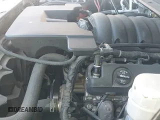 2017 Chevrolet Suburban Premier z VIN 1GNSKJKC1HR228961, wystawiony jako IAAI lot #42574812 z przebiegiem 108 606 mil mil oraz . Historia ofert i sprzedaży dostępna na DreamBid. Obrazek 20.