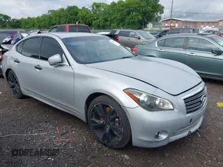 2012 Infiniti M z VIN JN1BY1AP4CM330257, wystawiony jako IAAI lot #42341877 z przebiegiem 119 023 mil mil oraz . Historia ofert i sprzedaży dostępna na DreamBid. Obrazek 1.