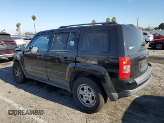 2012 Jeep Patriot Sport with VIN 1C4NJPBB6CD619077, listed as a Copart auction lot 64293135 with 191,654 mi miles and Salvage title. Bid and sale history available at DreamBid. Image 2.