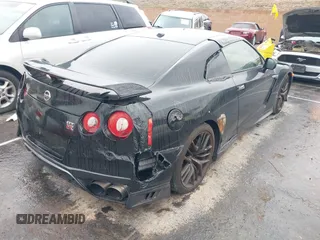 2017 Nissan GT-R Premium с VIN JN1AR5EFXHM820257, выставлен на аукционе IAAI как лот 41367391 с пробегом Не указан миль и . История ставок и продаж доступна на DreamBid. Изображение 4.
