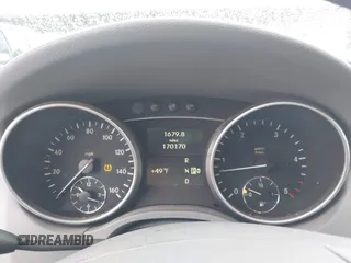 2007 Mercedes-Benz M 320 CDI z VIN 4JGBB22E17A211845, wystawiony jako IAAI lot #41484363 z przebiegiem 170 170 mil mil oraz . Historia ofert i sprzedaży dostępna na DreamBid. Obrazek 7.