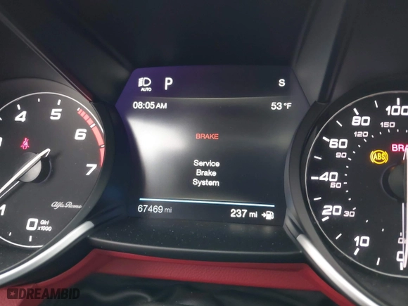 2019 Alfa Romeo Giulia Ti with VIN ZARFAMBN6K7607298, listed as a IAAI auction lot 42020714 with 67,469 mi miles. Bid and sale history available at carsss.com. Image 7.