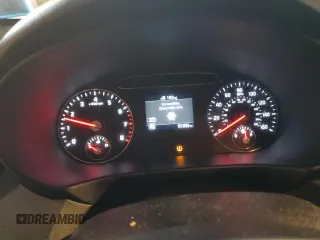 2019 Kia Sorento LX z VIN 5XYPG4A37KG575753, wystawiony jako Copart lot #44988355 z przebiegiem 55 933 mil mil oraz Szkoda całkowita • Salvage title. Historia ofert i sprzedaży dostępna na DreamBid. Obrazek 9.