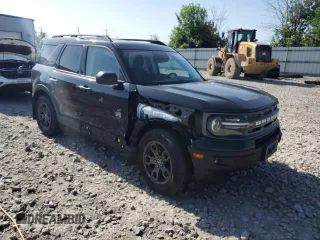 2021 Ford Bronco Sport Big Bend with VIN 3FMCR9B60MRA57387, listed as a Copart auction lot 60787565 with 106,927 mi miles and Salvage title. Bid and sale history available at DreamBid. Image 4.