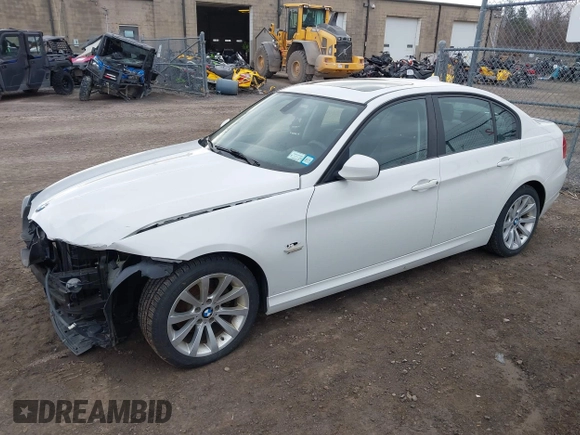 2011 BMW 3 Series 328i xDrive with VIN WBAPK5C55BF122623, listed as a IAAI auction lot 41868600 with 105,948 mi miles. Bid and sale history available at carsss.com. Image 2.