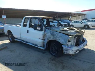 2002 Ford F-250 XL z VIN 1FTNX20F82EA09049, wystawiony jako IAAI lot #41336597 z przebiegiem Nie podano mil oraz . Historia ofert i sprzedaży dostępna na DreamBid. Obrazek 1.