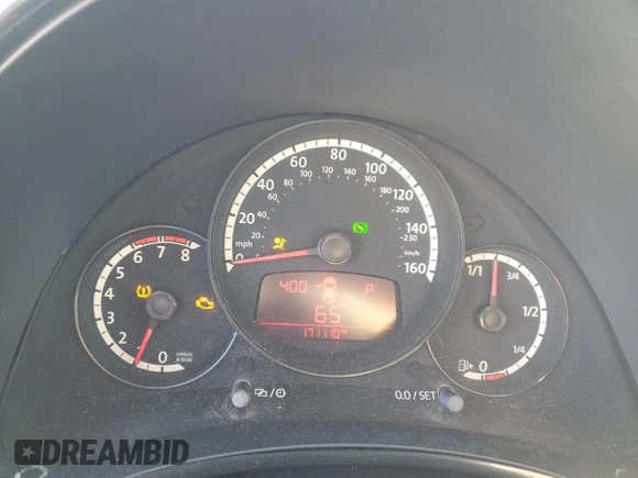 2013 Volkswagen Beetle Entry with VIN 3VWFP7AT3DM654787, listed as a Copart auction lot 47782795 with 171,110 mi miles and Clean Title. Bid and sale history available at DreamBid. Image 9.