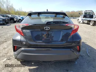 2021 Toyota C-HR LE z VIN NMTKHMBX2MR133802, wystawiony jako Copart lot #54398745 z przebiegiem 152 133 mil mil oraz Szkoda całkowita • Salvage title. Historia ofert i sprzedaży dostępna na DreamBid. Obrazek 6.