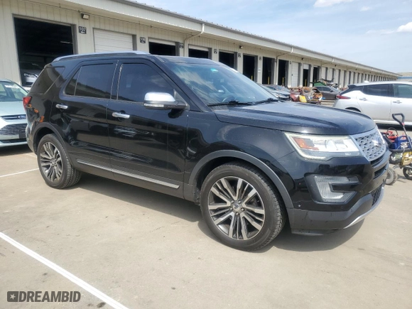 2017 Ford Explorer Platinum with VIN 1FM5K8HTXHGB77280, listed as a Copart auction lot 50724205 with 101,811 mi miles and Salvage Title. Bid and sale history available at carsss.com. Image 4.