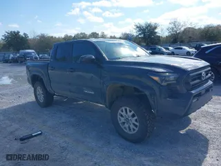 2024 Toyota Tacoma 4WD SR5 with VIN 3TYLB5JNXRT031852, listed as a IAAI auction lot 41779552 with 9,625 mi miles. Bid and sale history available at carsss.com. Image 1.
