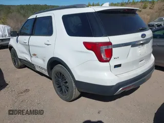 2016 Ford Explorer XLT with VIN 1FM5K7D82GGB70270, listed as a IAAI auction lot 41646611 with 143,967 mi miles. Bid and sale history available at carsss.com. Image 3.