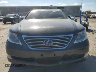 2008 Lexus LS 600h L z VIN JTHDU46F185004337, wystawiony jako Copart lot #77908074 z przebiegiem 105 245 mil mil oraz Szkoda całkowita • Salvage title. Historia ofert i sprzedaży dostępna na DreamBid. Obrazek 5.