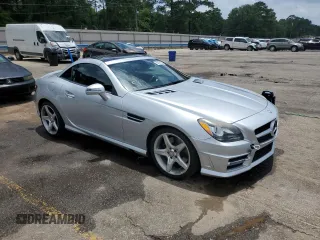 2016 Mercedes-Benz SLK 300 with VIN WDDPK3JA3GF121796, listed as a Copart auction lot 59791585 with 72,896 mi miles and Salvage title. Bid and sale history available at DreamBid. Image 4.