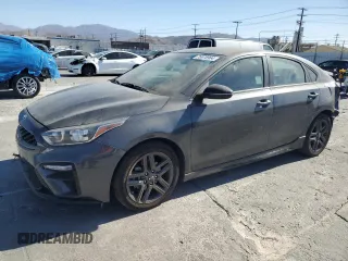 2021 Kia Forte GT-Line z VIN 3KPF34AD5ME413250, wystawiony jako Copart lot #76978964 z przebiegiem 31 893 mil mil oraz Szkoda całkowita • Salvage title. Historia ofert i sprzedaży dostępna na DreamBid. Obrazek 1.